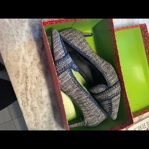 Tory Burch 3 inch heel shoes Denim look very unique
